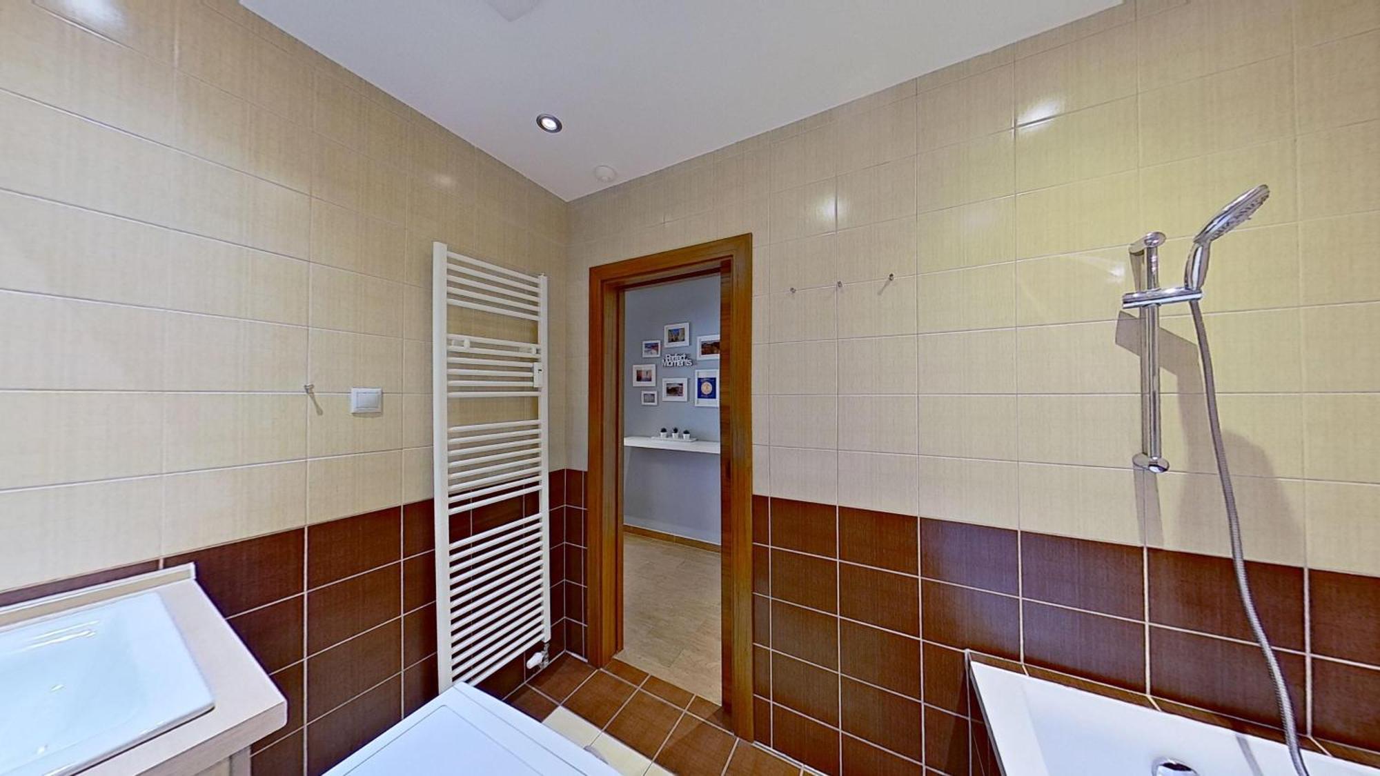2Br Apt With Free Garage Parking, Close To The Historic Centre Bratislava Exterior photo