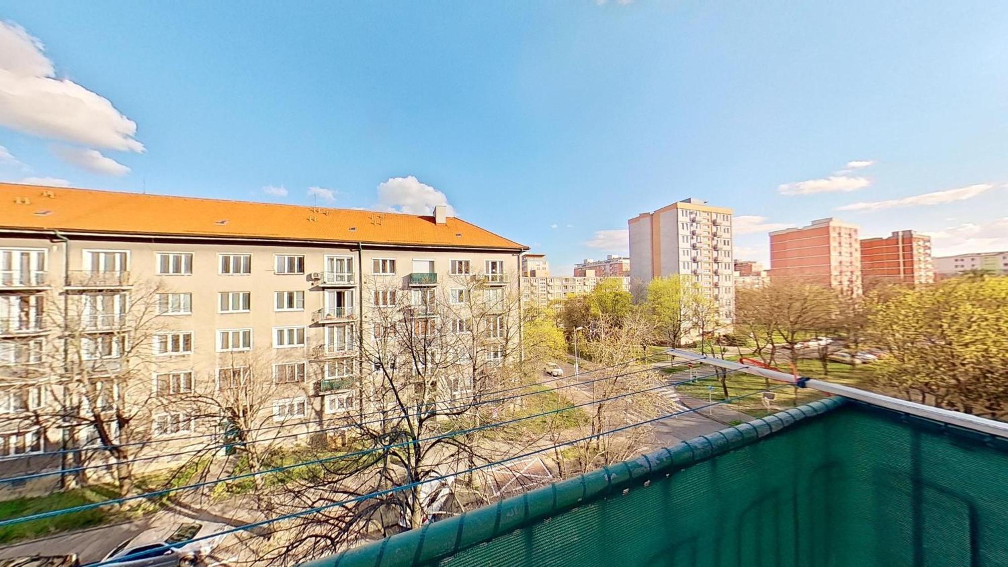 2Br Apt With Free Garage Parking, Close To The Historic Centre Bratislava Exterior photo